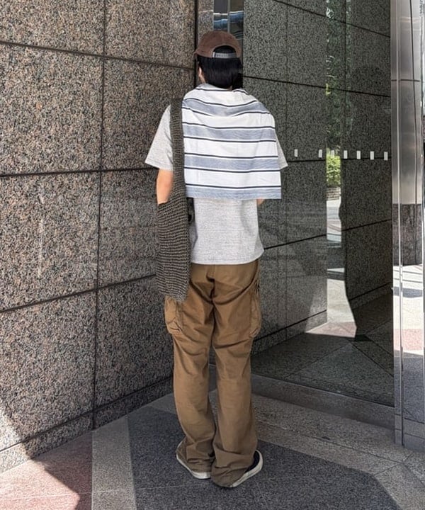 深澤 琥太郎さんの「BEAMS WOMEN｜【別注】REMI RELIEF / Henley Neck Pocket T-shirt Heather Grey」を使ったコーディネート