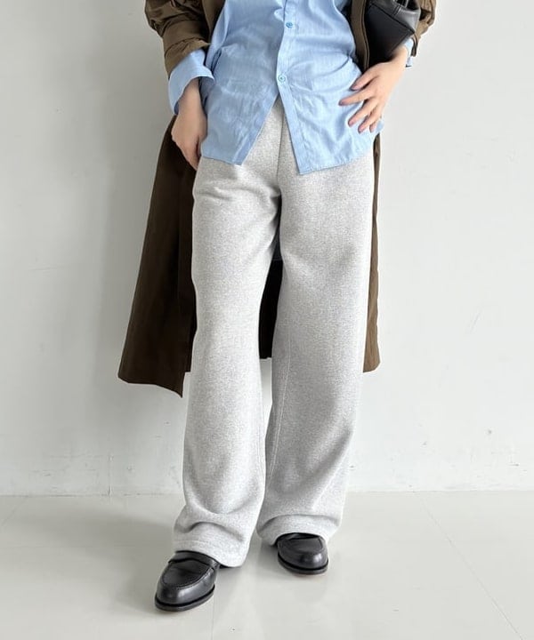 坂本 涼花さんの「BEAMS WOMEN｜AK+1 / タスラン オーバーコート」を使ったコーディネート