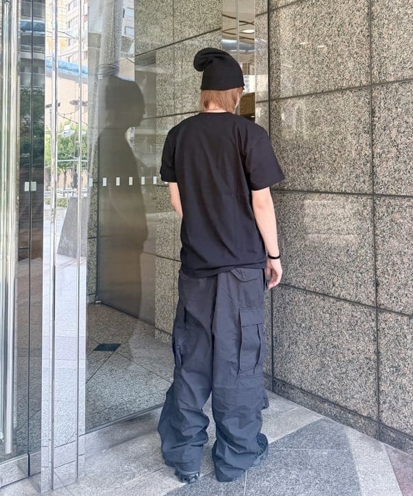宮吉 優さんの「BEAMS WOMEN｜BEAMS / ビッグ 6ポケット カーゴパンツ」を使ったコーディネート