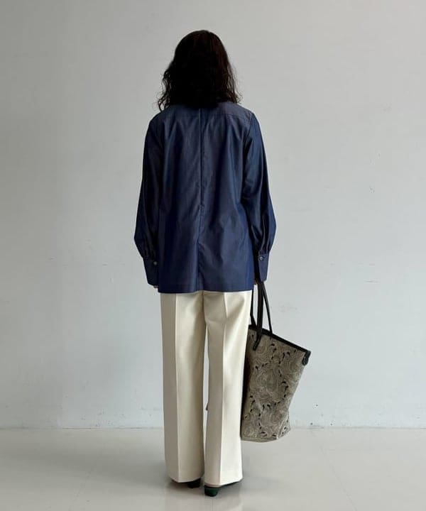 松元 晴佳さんの「BEAMS WOMEN｜AK+1 / シャンブレー ハイネック ブラウス」を使ったコーディネート