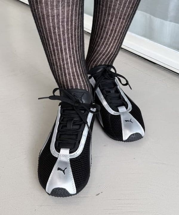 松本 佳菜子さんの「BEAMS WOMEN｜PUMA / H-STREET OG」を使ったコーディネート