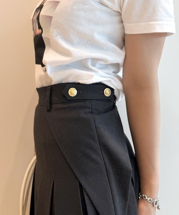 松本 佳菜子さんの「BEAMS WOMEN｜JENNIE / Ruby T-shirt」を使ったコーディネート