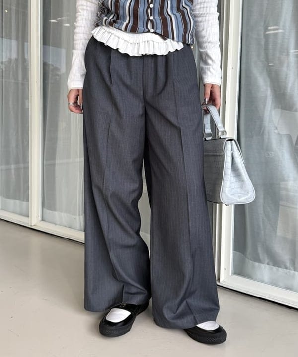松本 佳菜子さんの「BEAMS WOMEN｜【WEB限定】CONVERSE / ALL STAR COINLOAFER」を使ったコーディネート