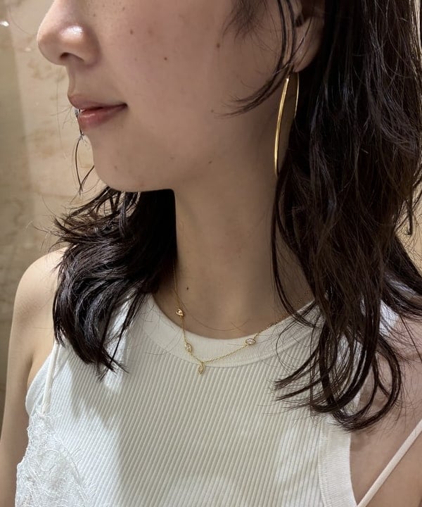坂本 涼花さんの「BEAMS WOMEN｜レース トリム サテン キャミソール」を使ったコーディネート