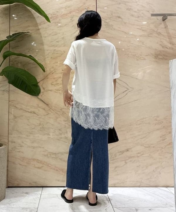 中丸　栞さんの「BEAMS WOMEN｜レース 切り替え Tシャツ」を使ったコーディネート