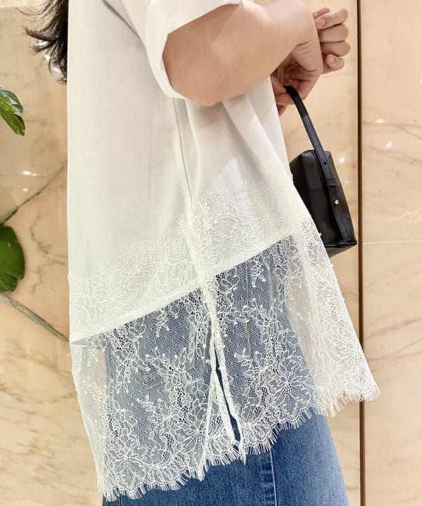 中丸　栞さんの「BEAMS WOMEN｜レース 切り替え Tシャツ」を使ったコーディネート