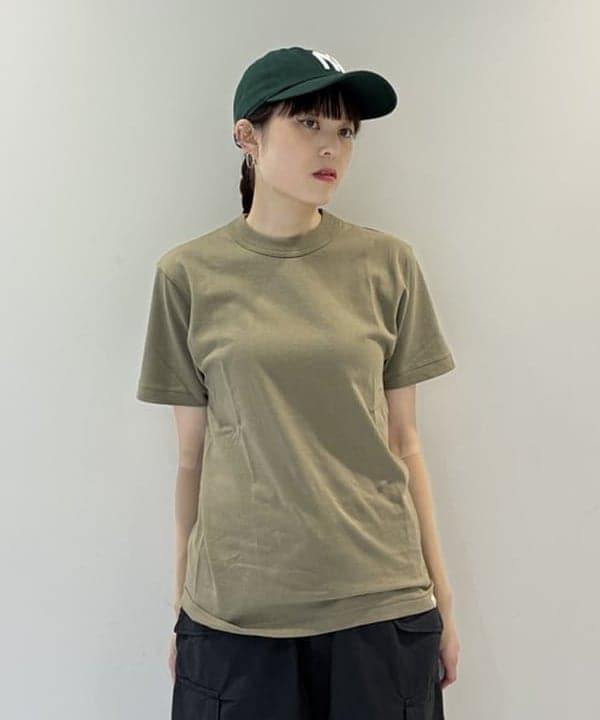 りかちょび/岸本梨佳さんの「HIGHTIDE / スチールメガネケース」を使ったコーディネート