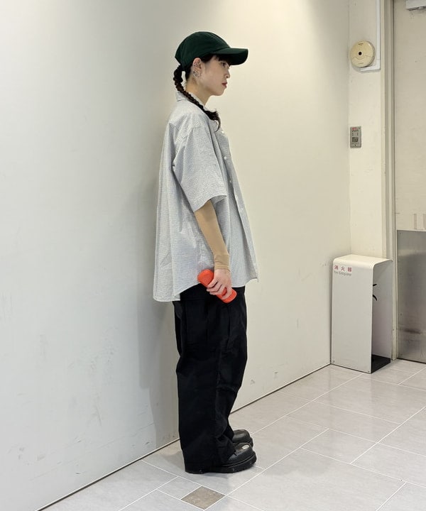 りかちょび/岸本梨佳さんの「HIGHTIDE / スチールメガネケース」を使ったコーディネート
