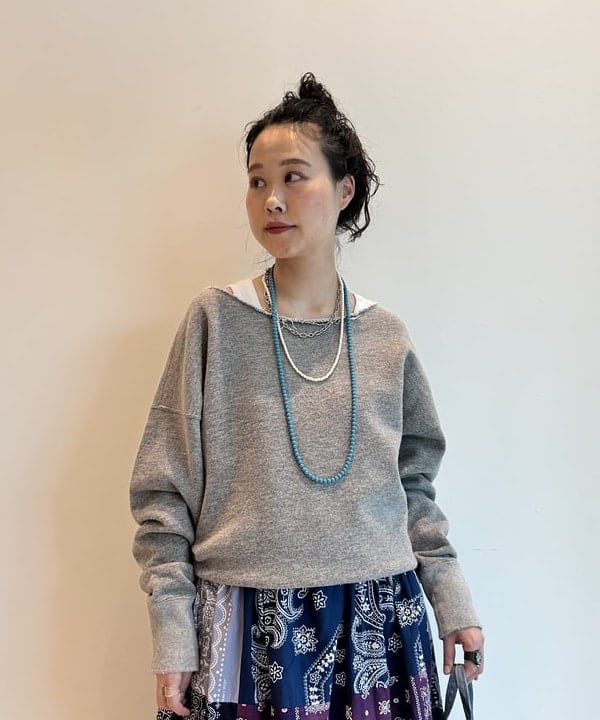 清水 彩乃さんの「BEAMS WOMEN｜ラッカーパール ロング ネックレス」を使ったコーディネート