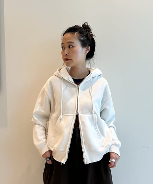 清水 彩乃さんの「BEAMS WOMEN｜【別注】Healthknit / ワッフル ボーダー Tシャツ」を使ったコーディネート