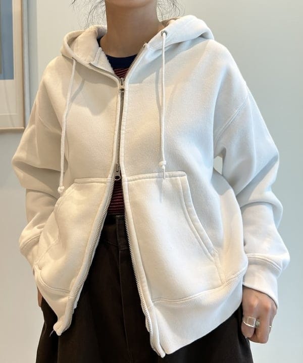 清水 彩乃さんの「BEAMS WOMEN｜【別注】Healthknit / ワッフル ボーダー Tシャツ」を使ったコーディネート