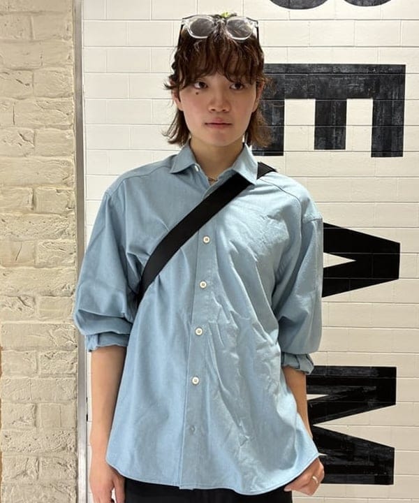 マツミヤさんの「BEAMS WOMEN｜【別注】CONTROL FREAK / ミリタリー チャーム ボストン バッグ」を使ったコーディネート