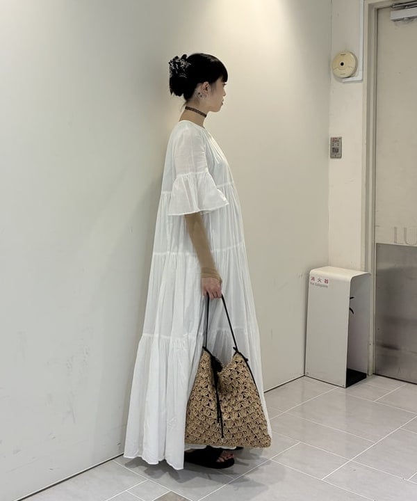 りかちょび/岸本梨佳さんの「BEAMS WOMEN｜ワンハンドル ペーパー トートバッグ　母の日 」を使ったコーディネート