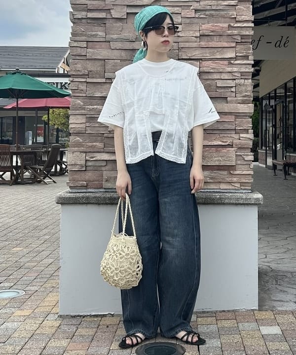 花朵與圓點混搭風絲巾