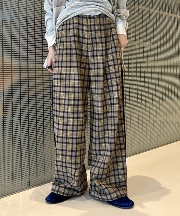 清水 彩乃さんの「BEAMS WOMEN｜」を使ったコーディネート