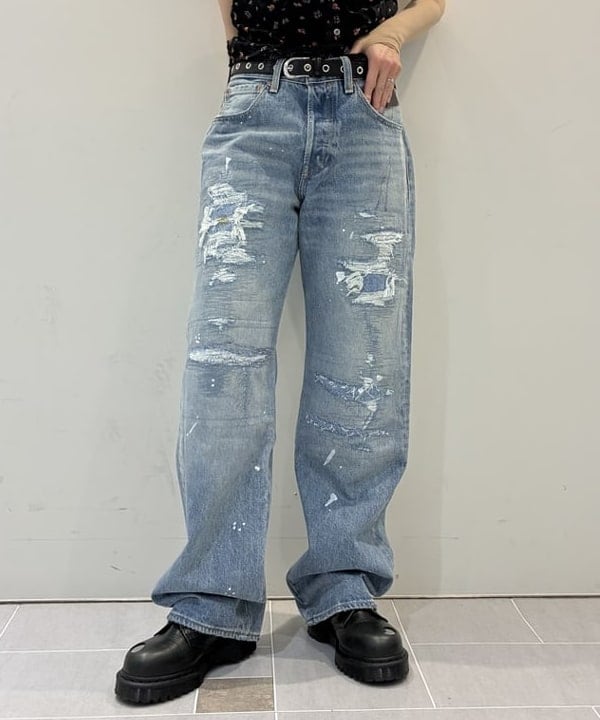 りかちょび/岸本梨佳さんの「フラワー プリント シャーリング シャツ　　26SS  花柄 ショート丈 洗える イージーケア 夏 ブラウス」を使ったコーディネート