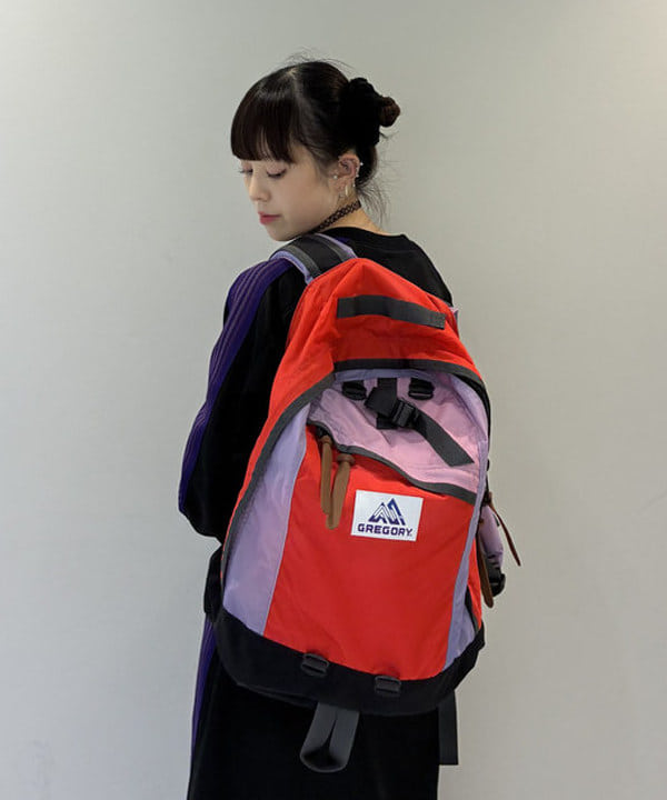 りかちょび/岸本梨佳さんの「【別注】GREGORY / DAY PACK」を使ったコーディネート