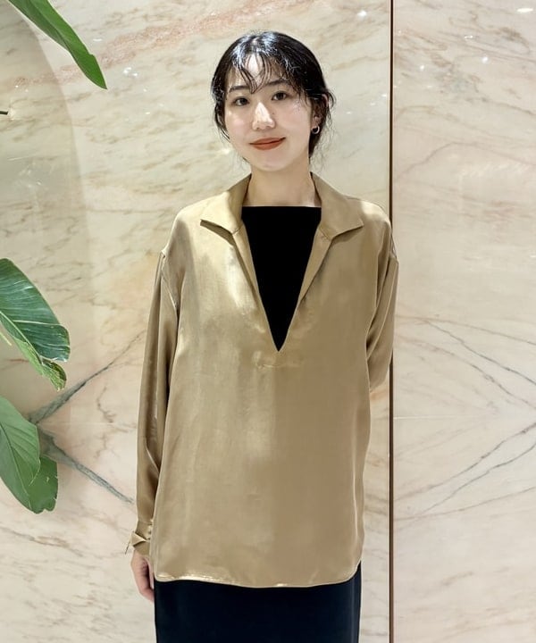中丸　栞さんの「BEAMS WOMEN｜Mario Doni / BUCHINE サンダル」を使ったコーディネート