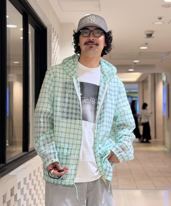 BAKU(東江 漠)さんの「Swing Jacket Hoodie Nylon Airy Plaid」を使ったコーディネート