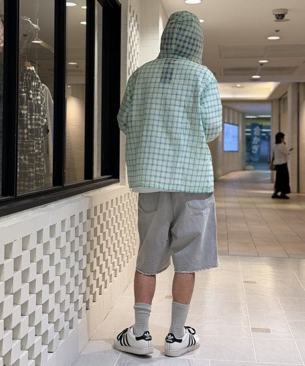 BAKU(東江 漠)さんの「Swing Jacket Hoodie Nylon Airy Plaid」を使ったコーディネート