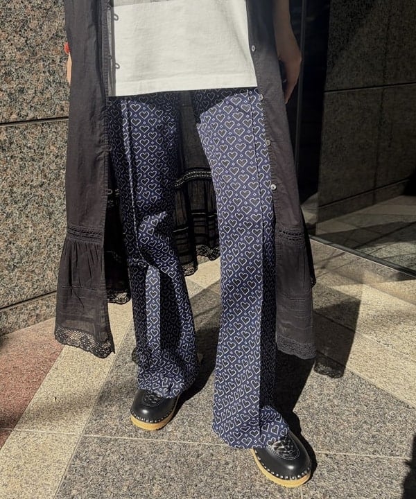 ばるたんさんの「BEAMS WOMEN｜ヴィンテージ レース ワンピース」を使ったコーディネート