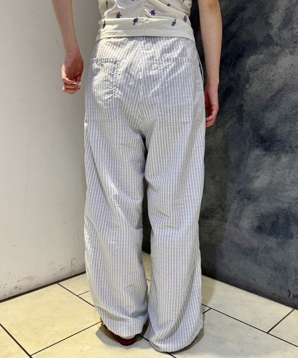 reinaさんの「BEAMS WOMEN｜チェック ストライプ ヘムコード パンツ」を使ったコーディネート