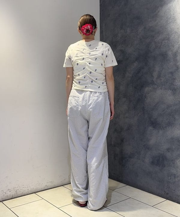 reinaさんの「BEAMS WOMEN｜チェック ストライプ ヘムコード パンツ」を使ったコーディネート