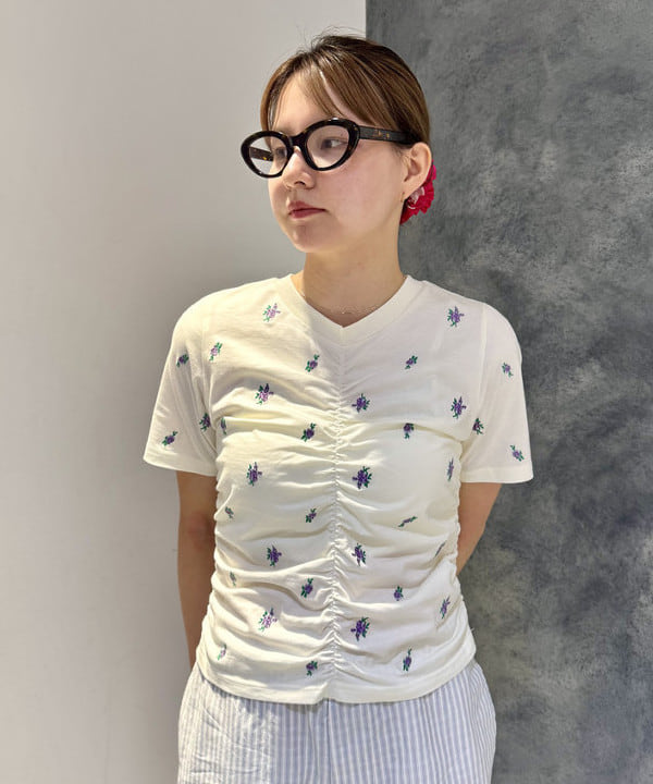 reinaさんの「BEAMS WOMEN｜チェック ストライプ ヘムコード パンツ」を使ったコーディネート