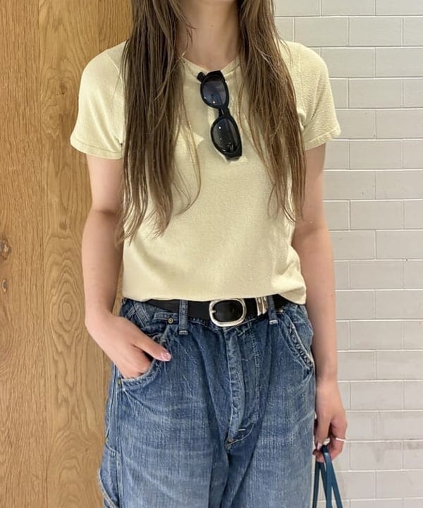 CHIHIROさんの「BEAMS WOMEN｜ブークレ クルーネック Tシャツ」を使ったコーディネート