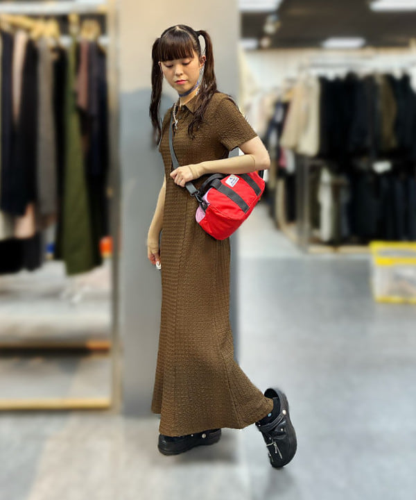 りかちょび/岸本梨佳さんの「カット ジャカード マーメイド ワンピース」を使ったコーディネート