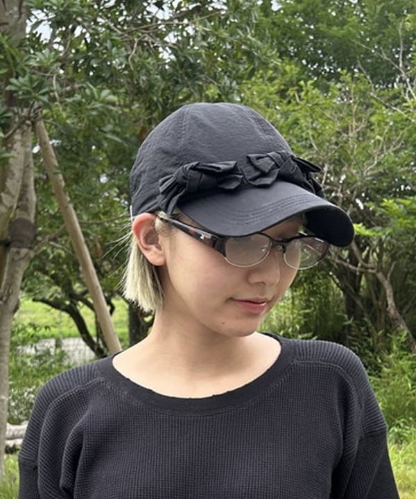 佐藤 亜美さんの「BEAMS WOMEN｜ダメージ サーマル Tシャツ」を使ったコーディネート