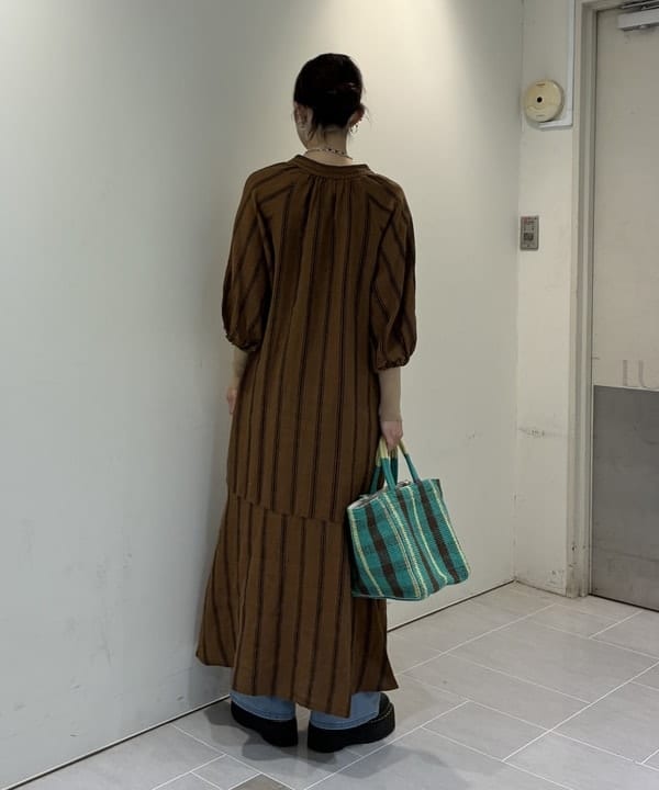 りかちょび/岸本梨佳さんの「BEAMS WOMEN｜リネン バルーンスリーブ ワンピース」を使ったコーディネート