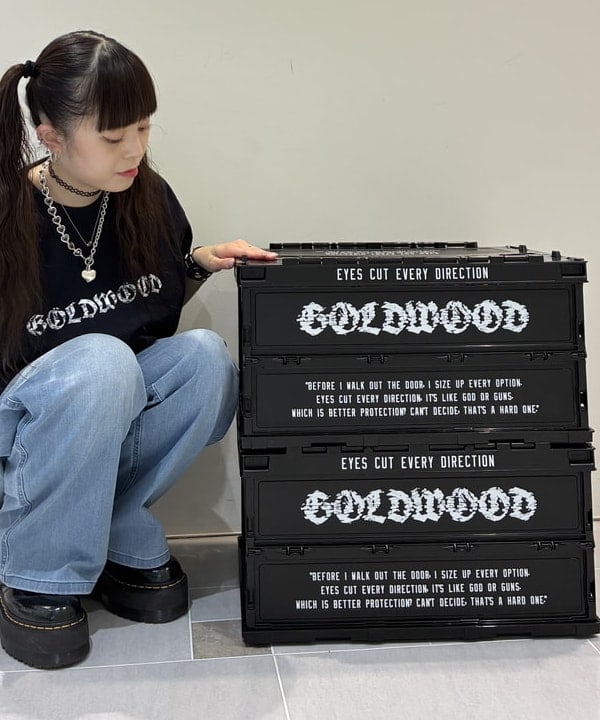 りかちょび/岸本梨佳さんの「BEAMS WOMEN｜【別注】Gramicci / 5ポケット ワイド デニム」を使ったコーディネート