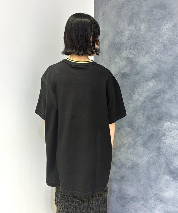 SAEさんの「BEAMS WOMEN｜【別注】FRED PERRY / リラックスド ピケ Tシャツ」を使ったコーディネート