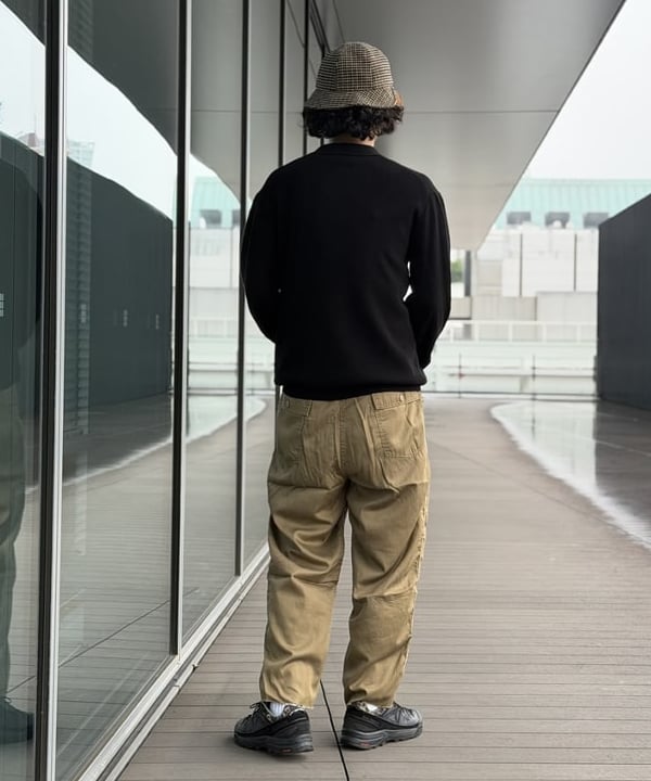 BAKU(東江 漠)さんの「カットオフ ベイカーパンツ 【リラックスフィット】」を使ったコーディネート