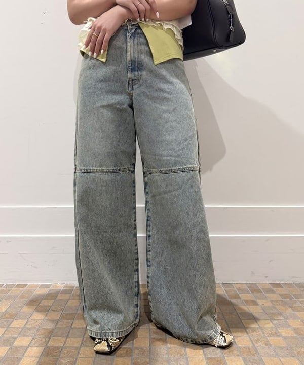 松本 佳菜子さんの「BEAMS WOMEN｜テープ 刺繍 シアー キャミソール」を使ったコーディネート