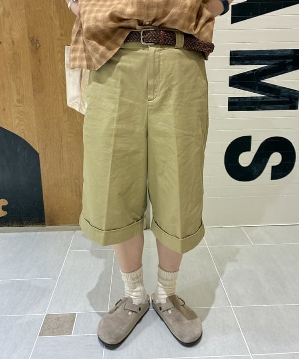 エノモト アミさんの「BEAMS WOMEN｜リネン チェック スモック シャツ ＜イージーケア＞」を使ったコーディネート