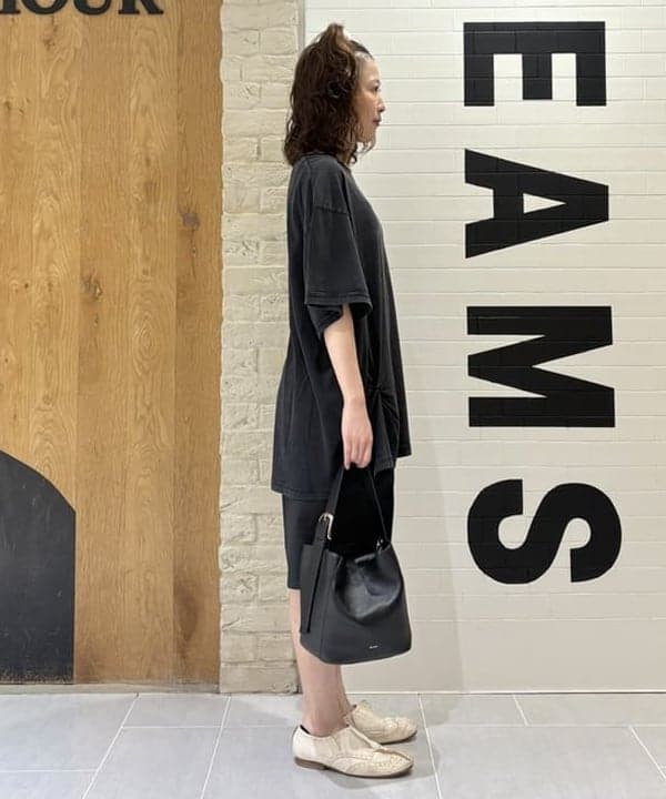 amaさんの「BEAMS WOMEN｜FARAH / Garment Dye Pin Tuck Wide Shorts」を使ったコーディネート