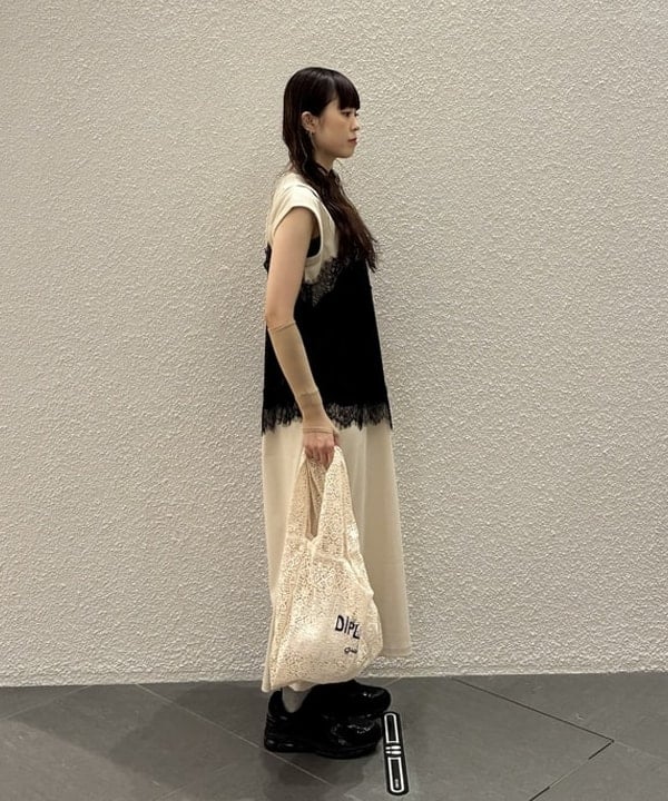 りかちょび/岸本梨佳さんの「BEAMS WOMEN｜【別注】FRED PERRY / ティップド ピケ ドレス」を使ったコーディネート
