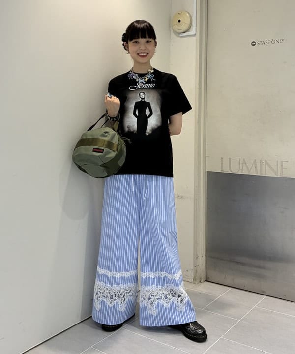 りかちょび/岸本梨佳さんの「BEAMS WOMEN｜【別注】BRIEFING / ヘルメット バッグ &rdquo;OLIVE&rdquo;」を使ったコーディネート
