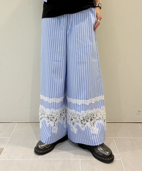 りかちょび/岸本梨佳さんの「BEAMS WOMEN｜【別注】BRIEFING / ヘルメット バッグ &rdquo;OLIVE&rdquo;」を使ったコーディネート