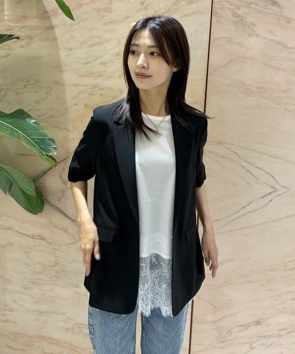 茂野 真楓さんの「BEAMS WOMEN｜シアー ハーフスリーブ ジャケット」を使ったコーディネート