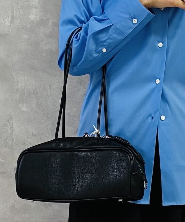 岩沢 珠代さんの「BEAMS WOMEN｜▲レギュラー カラー シャツ」を使ったコーディネート