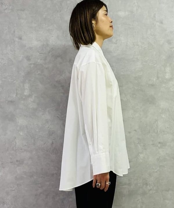 岩沢 珠代さんの「BEAMS WOMEN｜2WAY オーバーシャツ」を使ったコーディネート