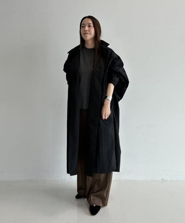 関 桂子さんの「BEAMS WOMEN｜AK+1 / タスラン オーバーコート」を使ったコーディネート