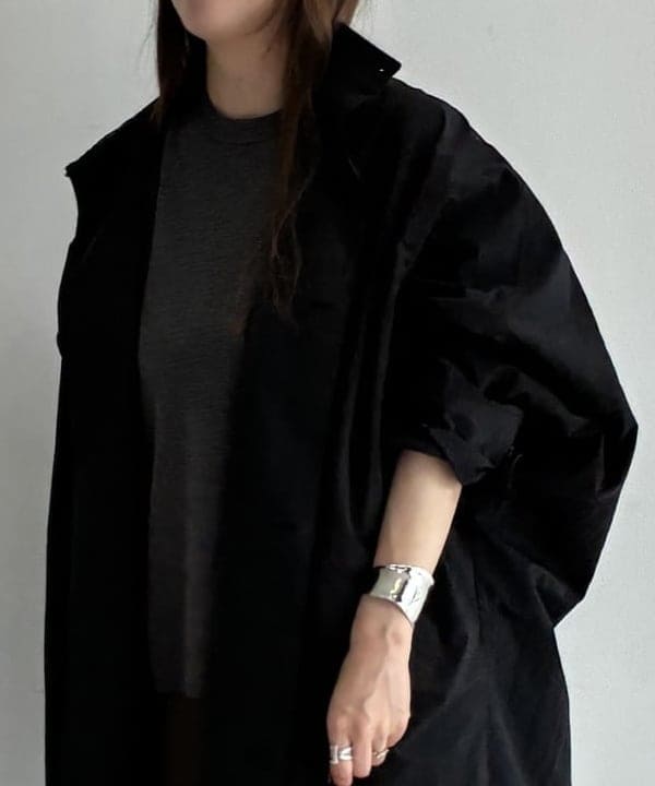 関 桂子さんの「BEAMS WOMEN｜AK+1 / タスラン オーバーコート」を使ったコーディネート