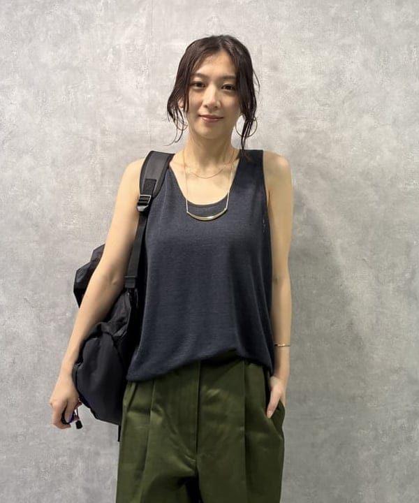 坂本 涼花さんの「BEAMS WOMEN｜2タック チノパンツ」を使ったコーディネート