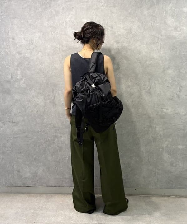 坂本 涼花さんの「BEAMS WOMEN｜2タック チノパンツ」を使ったコーディネート