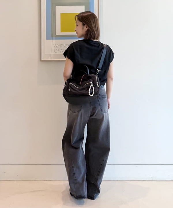 松本 佳菜子さんの「BEAMS WOMEN｜デニム バレル パンツ」を使ったコーディネート