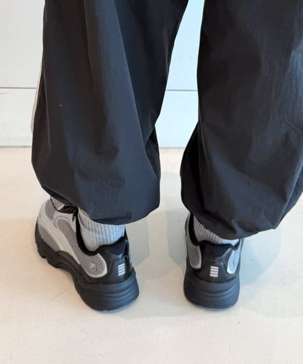 松本 佳菜子さんの「BEAMS WOMEN｜【WEB限定】FILA / PANTERA 99/25」を使ったコーディネート